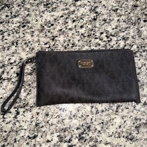 Michael Kors Elegant Black Wristlet